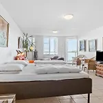 Apartment With Sea View Viii